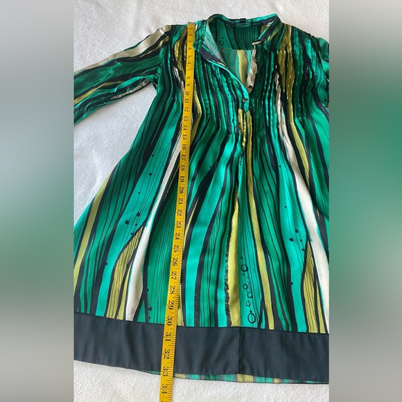 Bebe green silk dress with tie and front pleats - Picture 11 of 13